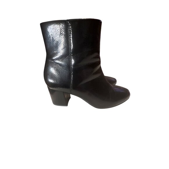 Clarks Black Leather Ankle Boots With Chunky Heels & Side Zipper Closure For Wom - Picture 3 of 7